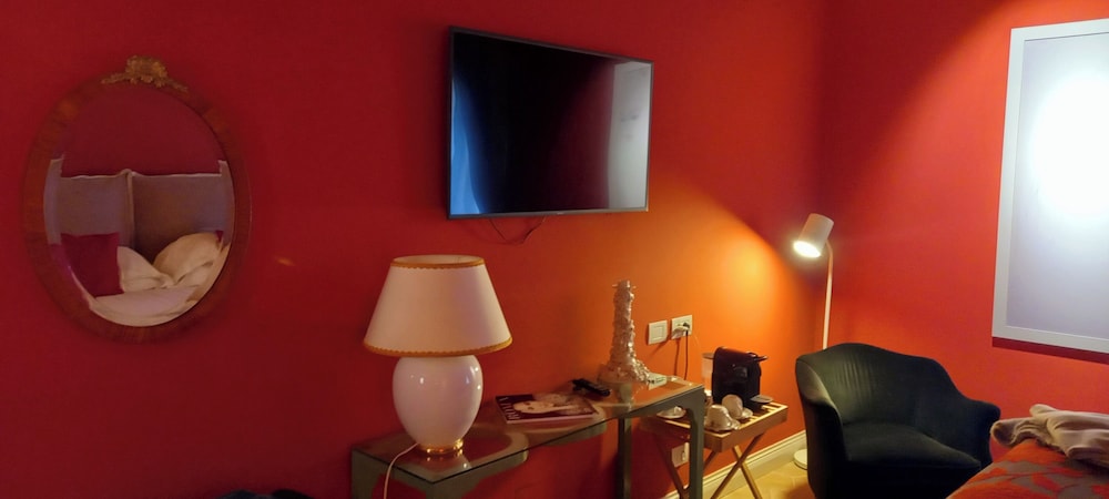 Superior Double Room, City View photo 3