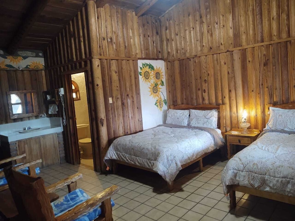 Standard Room, 2 Double Beds, Valley View