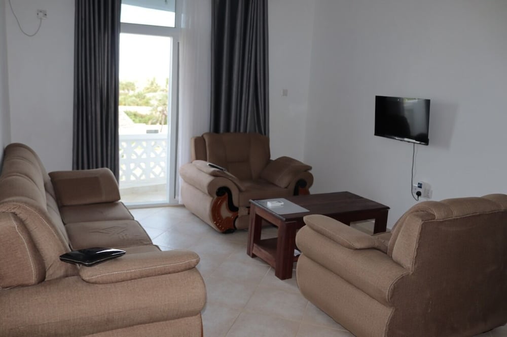 Classic Apartment, Balcony photo 1