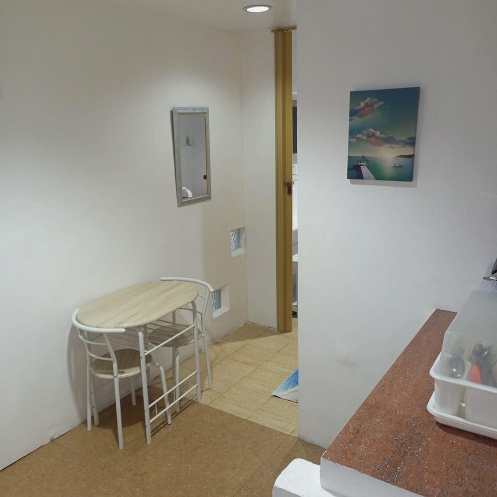 Standard Room, 1 Double Bed, Non Smoking, Private Bathroom photo 3