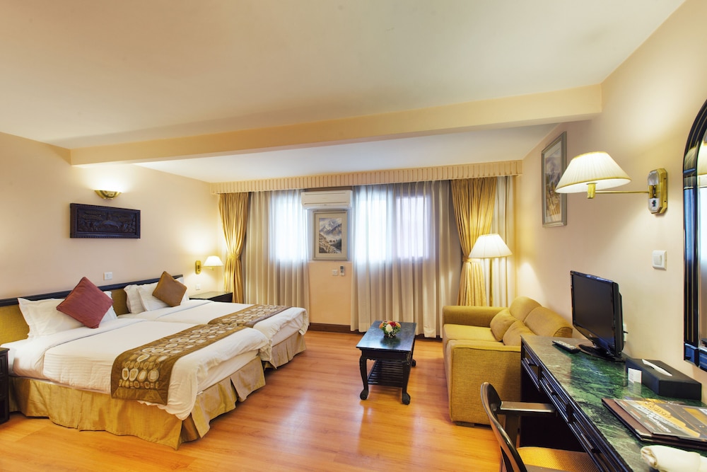 Deluxe Room Twin Bed - Photo 3