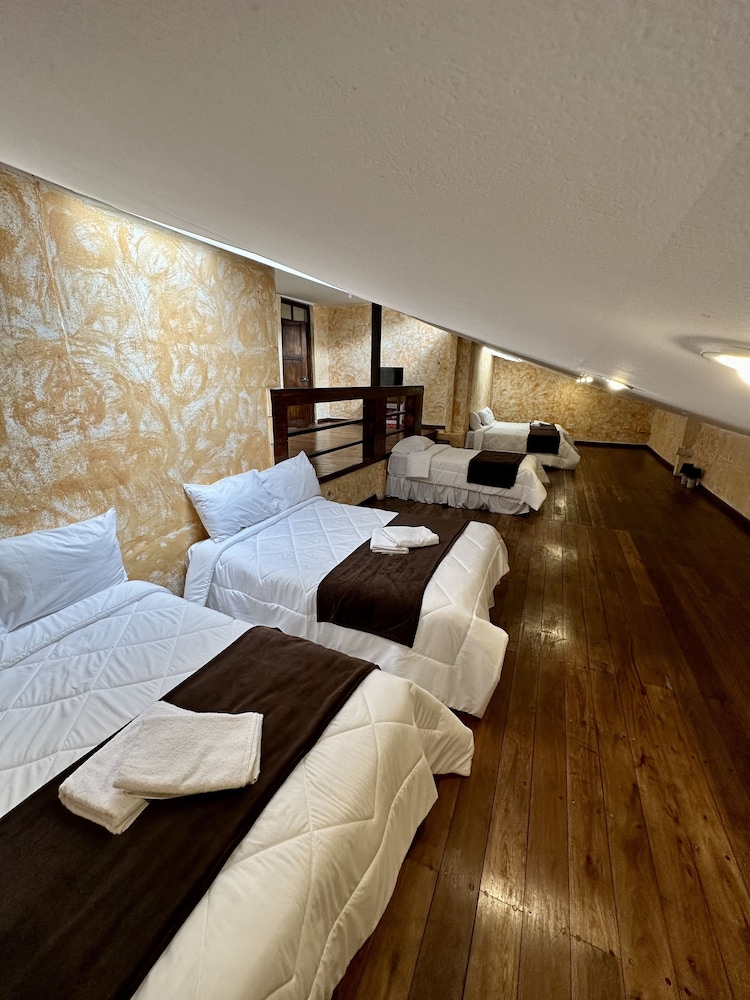 Family Quadruple Room photo 3