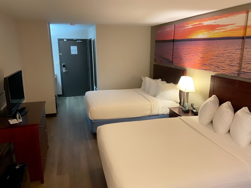 Room, 2 Queen Beds, Accessible, Non Smoking - Photo 5