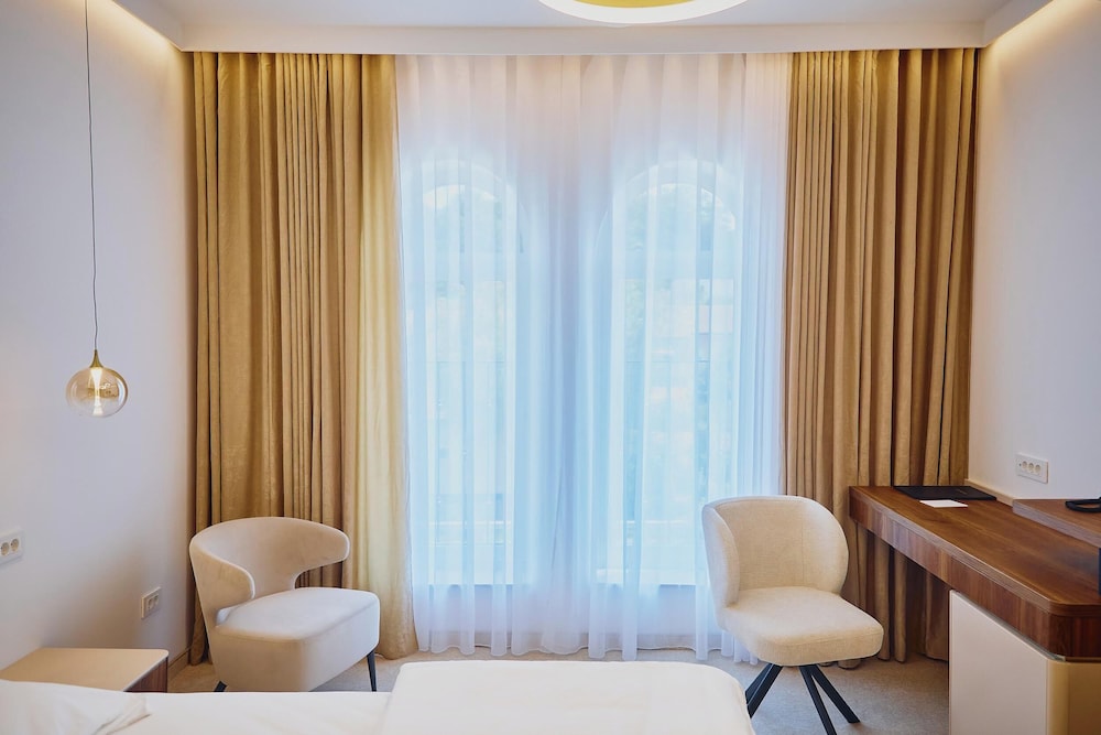 Superior Double Room - Photo 2