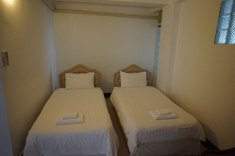 Standard Twin Room photo 1