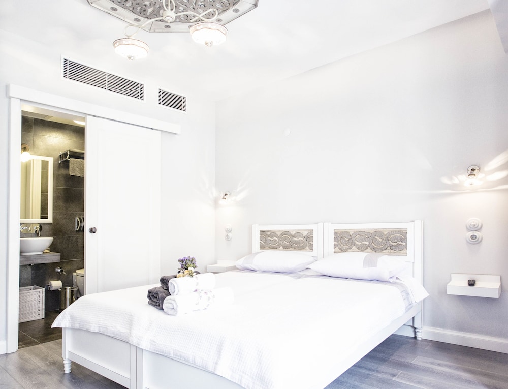 Deluxe Double or Twin Room, Non Smoking, Sea View photo 1