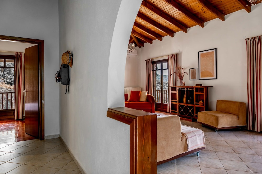 Honeymoon Apartment photo 3