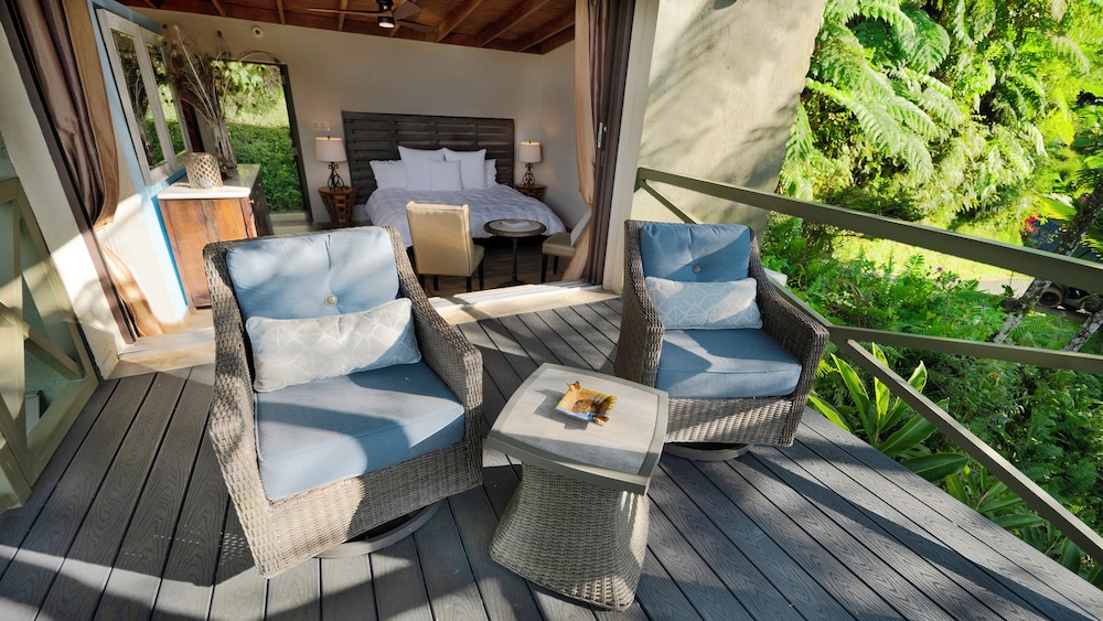 Luxury Cabin, 1 King Bed, Terrace, Garden View