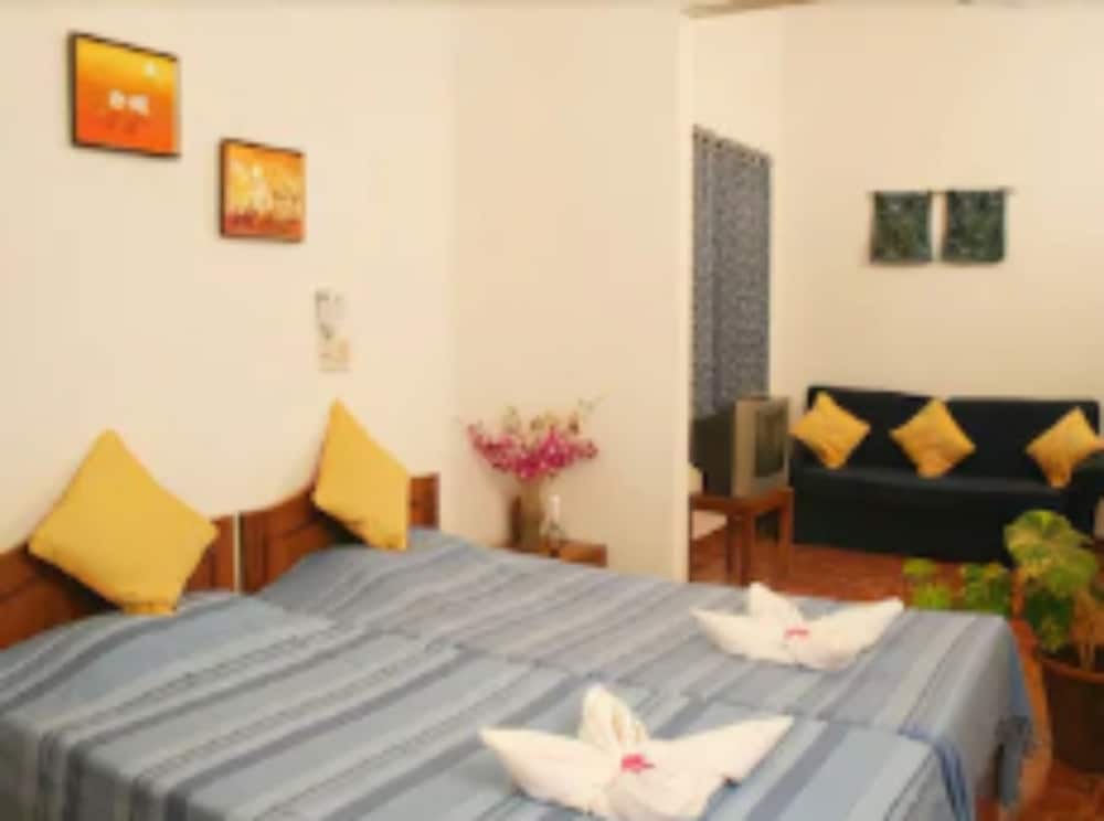 Suite Ac Room - Photo 5