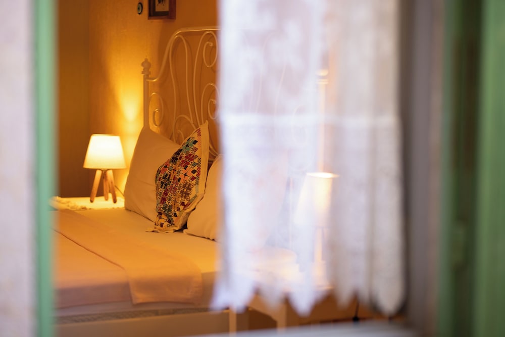 Courtyard Room photo 1