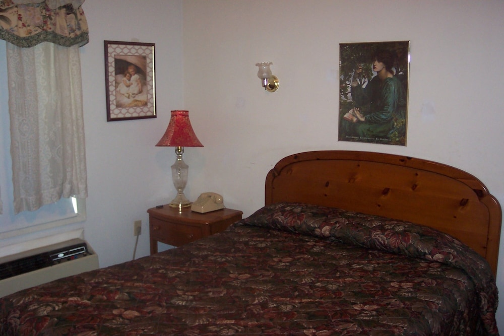 Standard Room, 1 Double Bed, Smoking photo 1