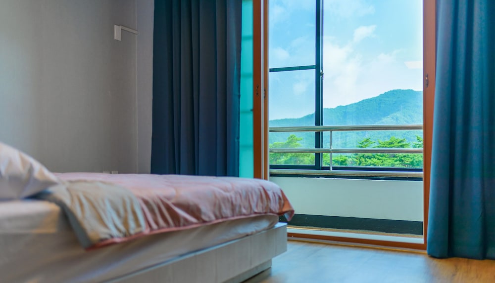 Room (Daecheongbong 201) photo 2