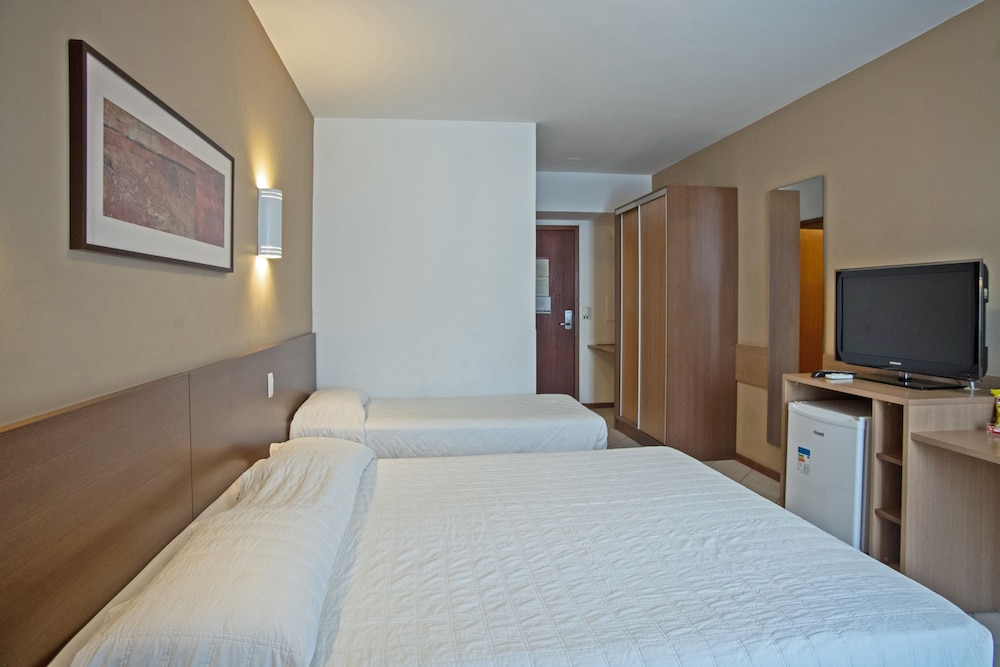 Deluxe Double or Twin Room photo 3