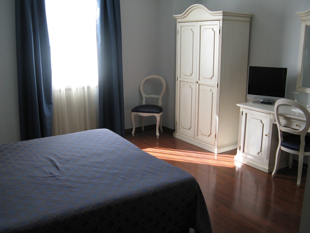 Superior Double Room - Photo 2