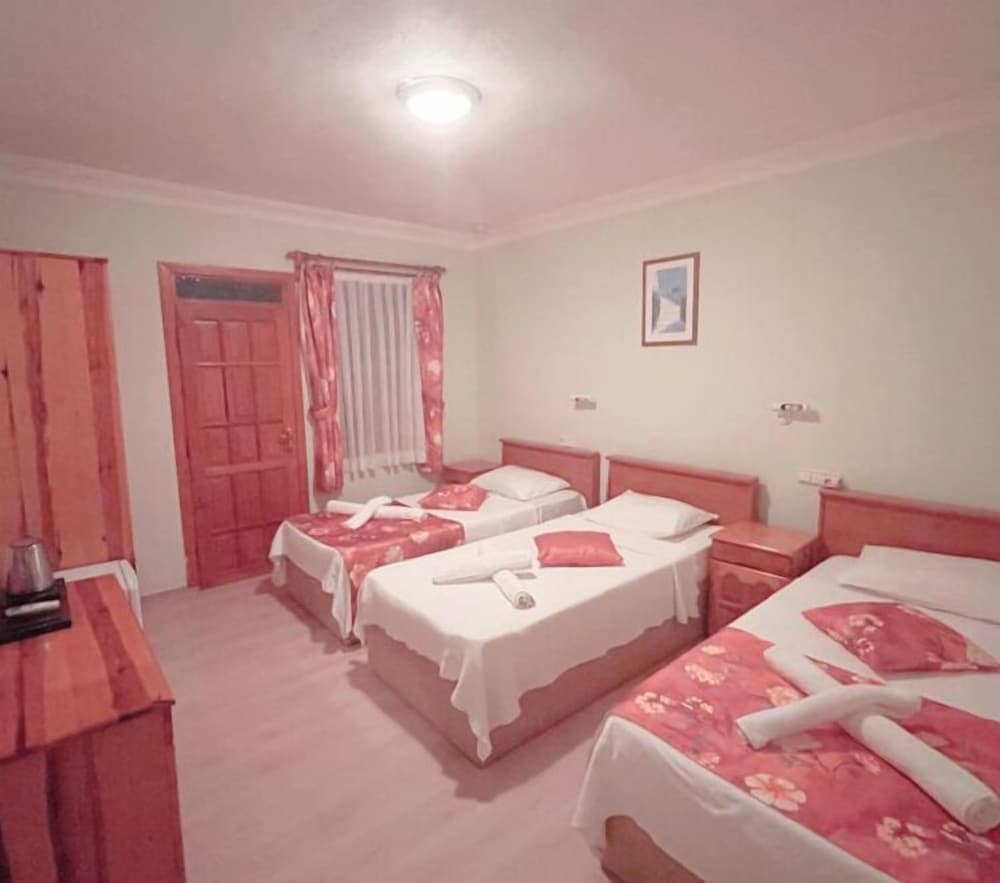 Family Triple Room, Smoking photo 1