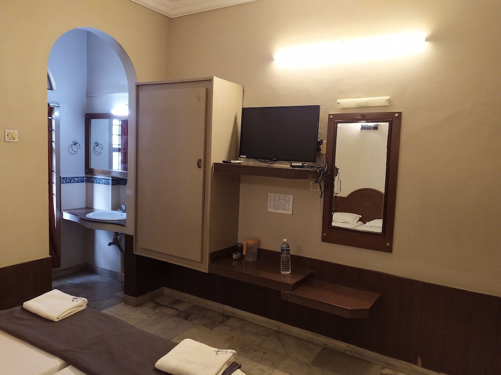 Economy Room, 1 Bedroom, City View photo 3