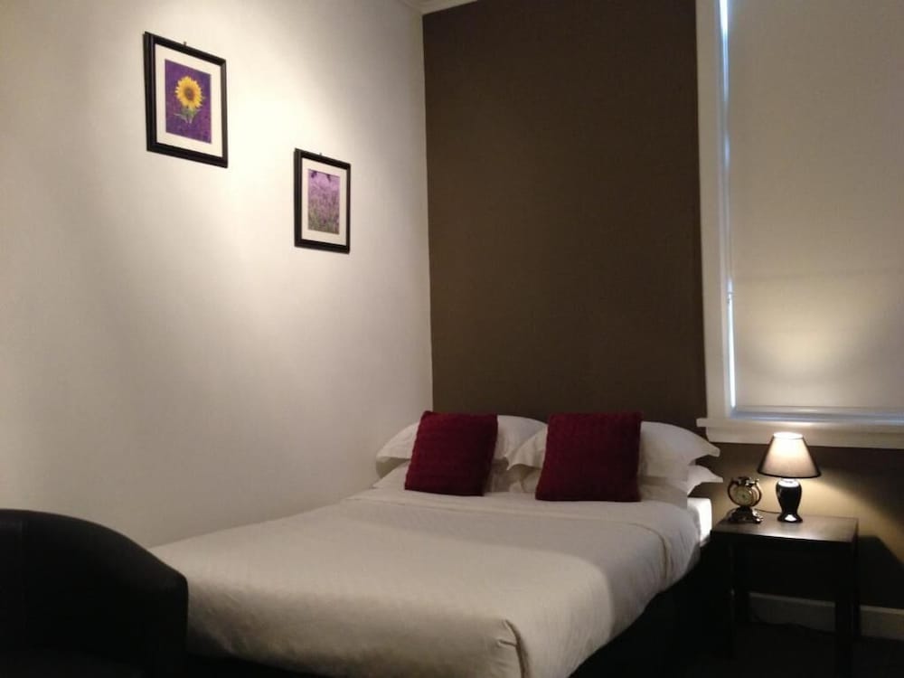 Standard Double Room photo 3