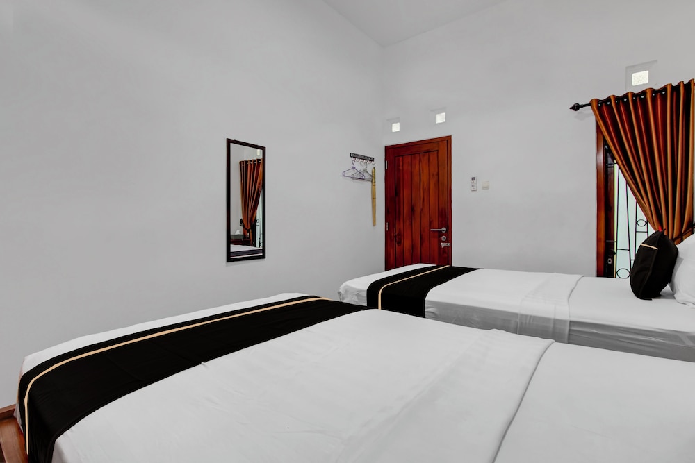 Deluxe Twin Room photo 3