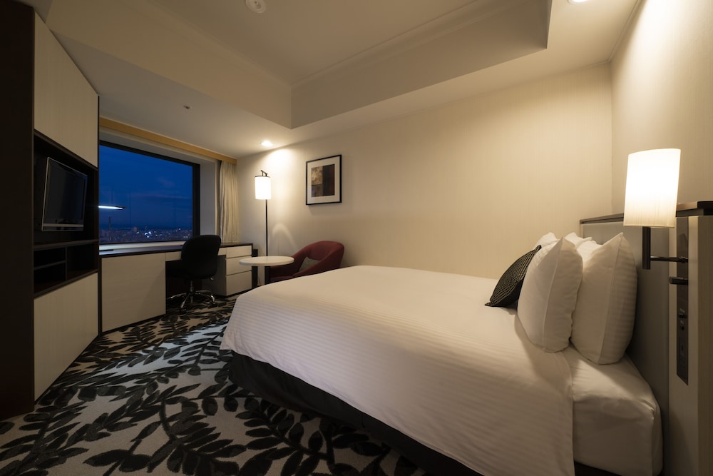 Standard Room, 1 Double Bed, City View (High Floor) - Photo 3
