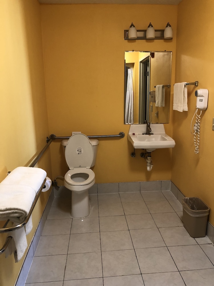 Room, 1 King Bed, Accessible, Non Smoking - Photo 2