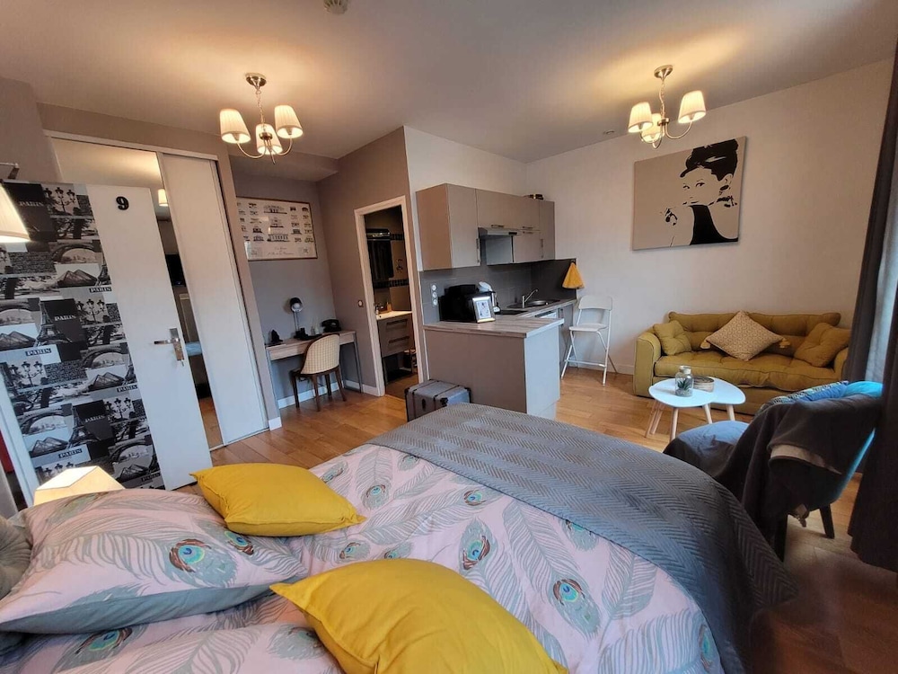 Deluxe Apartment - Photo 8