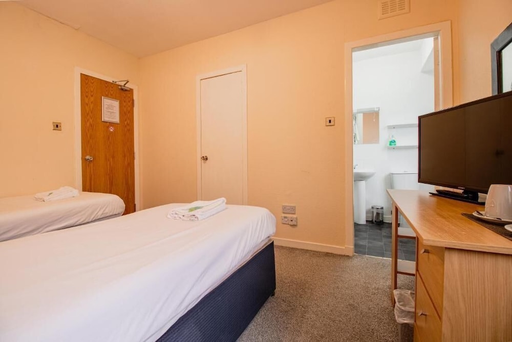 Standard Double or Twin Room photo 2