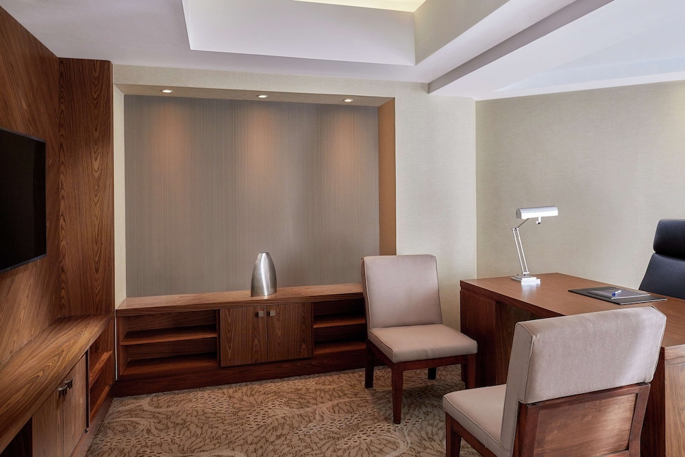 Suite (Diwan)