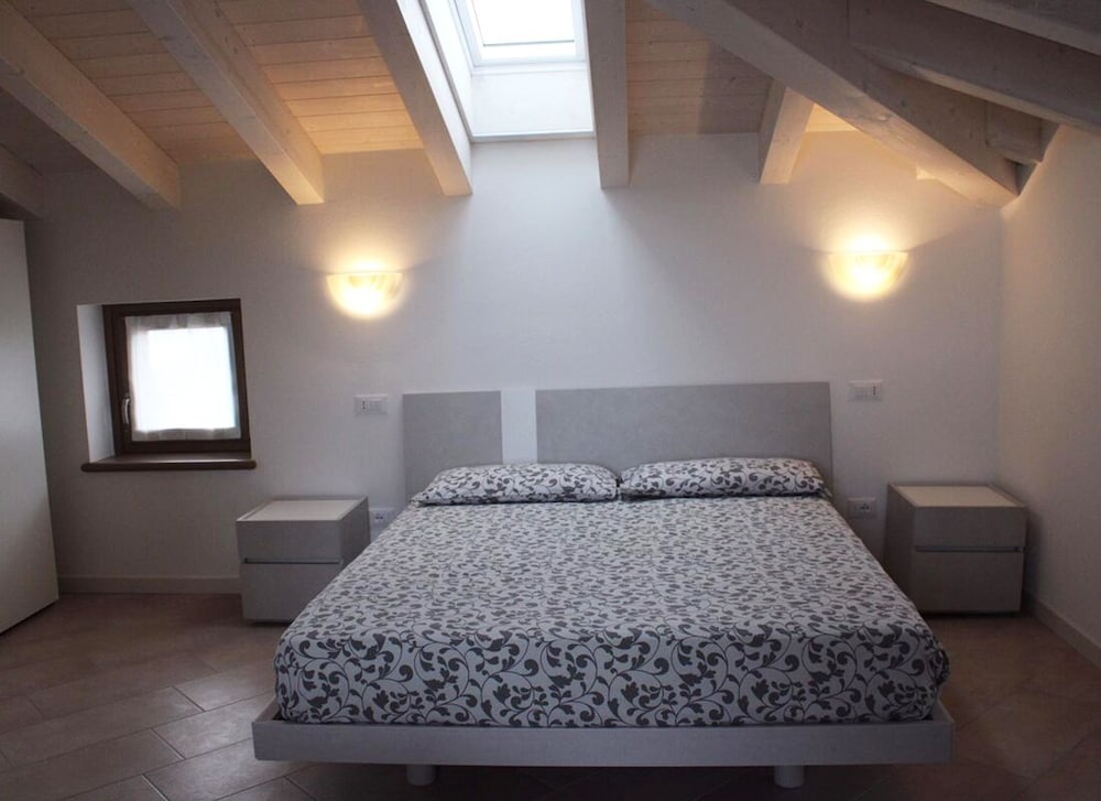 Superior Apartment, 1 Bedroom (Attic) photo 1