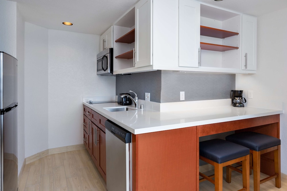 Executive Suite, 1 King Bed with Sofa bed (1 Bedroom) - Photo 3