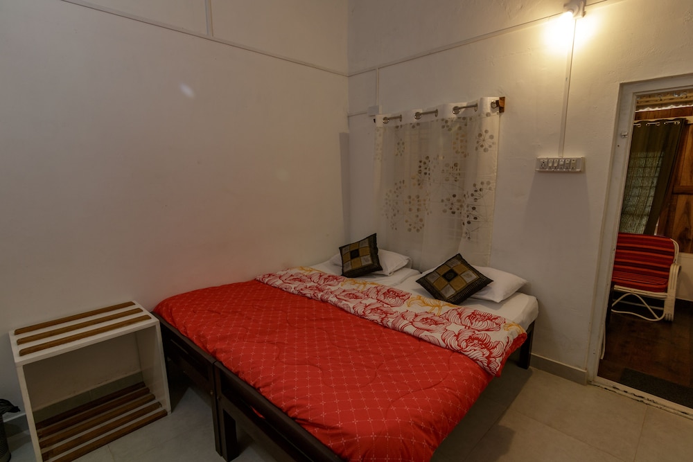 Deluxe Suite, 1 Large Twin Bed, Garden View photo 1
