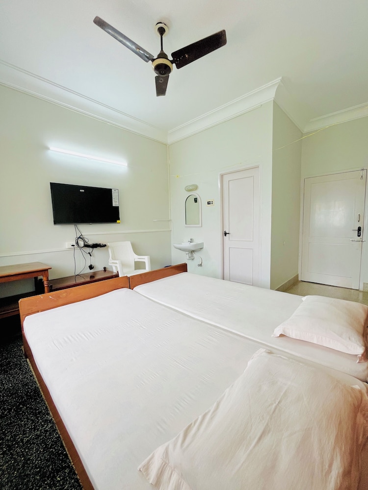 Deluxe Single Room photo 3