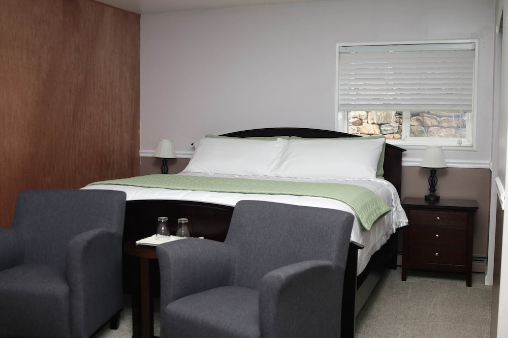 Room, Private Bathroom (Madam Lou Bunch Room) photo 1