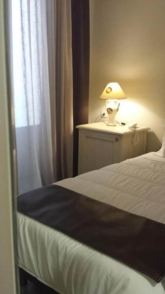 Single Room photo 1