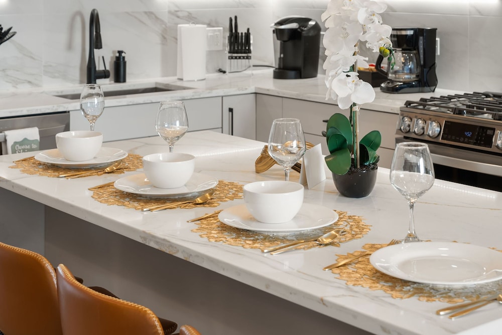 Bright 2bed 2bath in Brand New Pilsen Development, Zdjęcie 6