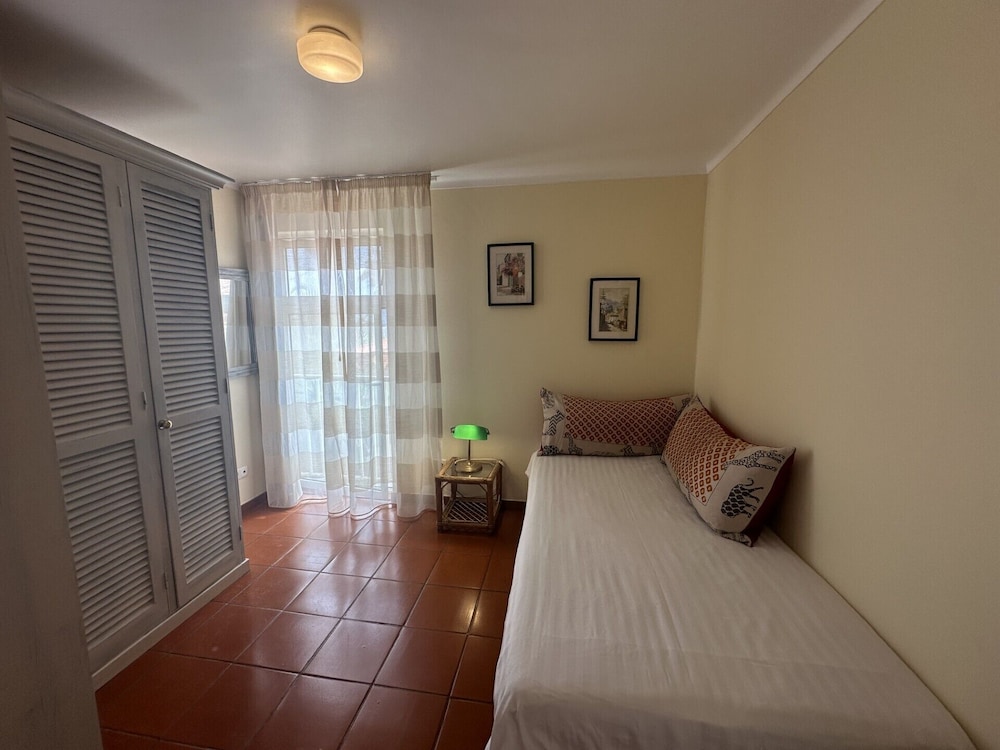 Family Triple Room - Photo 5