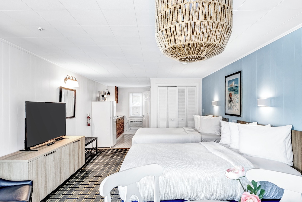 Standard Room, 2 Double Beds, Kitchenette - Photo 3