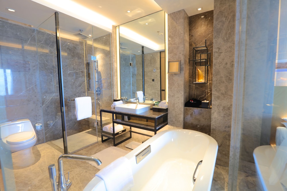 Executive Room, 2 Double Beds, Harbor View - Photo 2