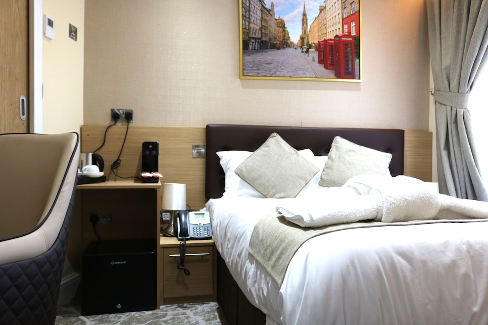Economy Double Room photo 3