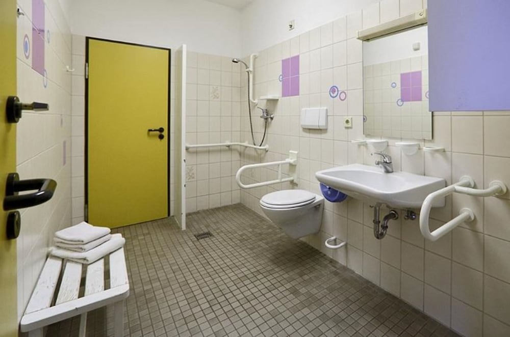 Quadruple Room, Shared Bathroom photo 2