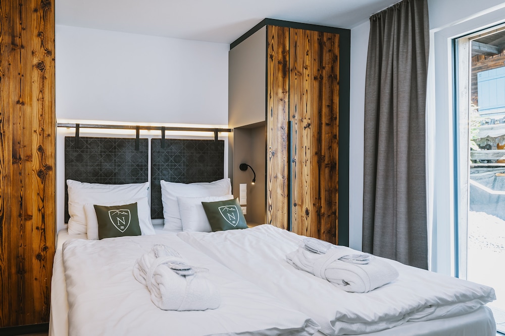 3-Bedroom Panorama Penthouse with Sauna