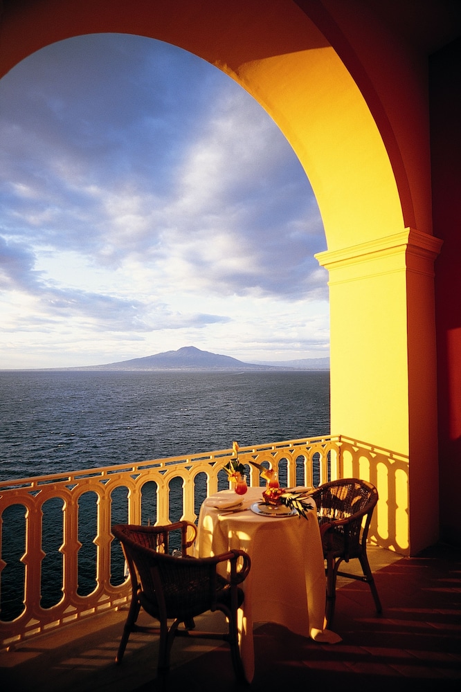 Deluxe Double Room, Balcony, Sea View - Photo 8
