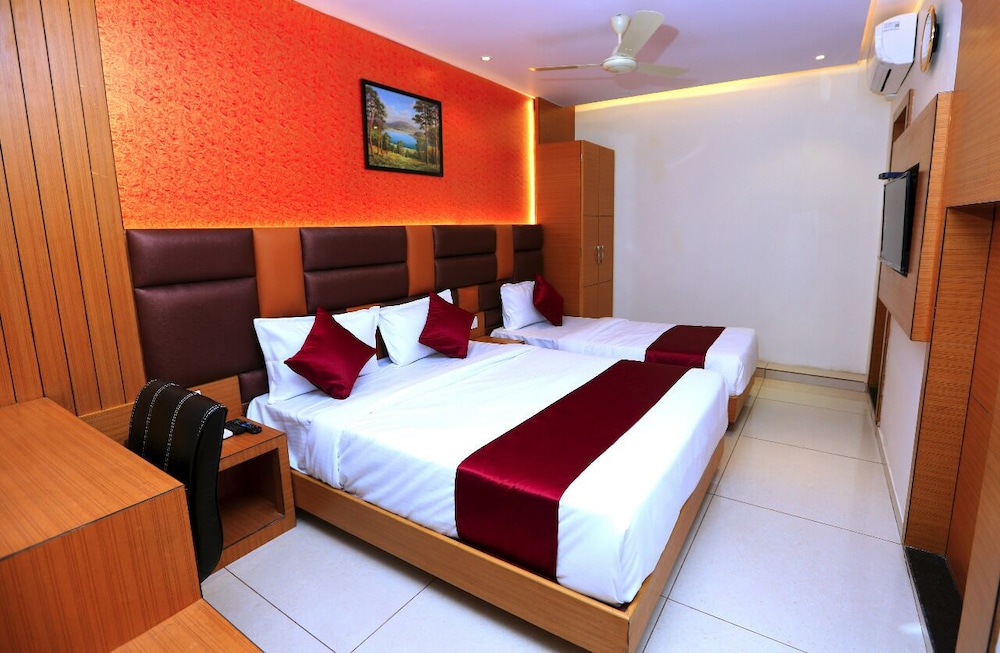 Deluxe Room - Photo 2