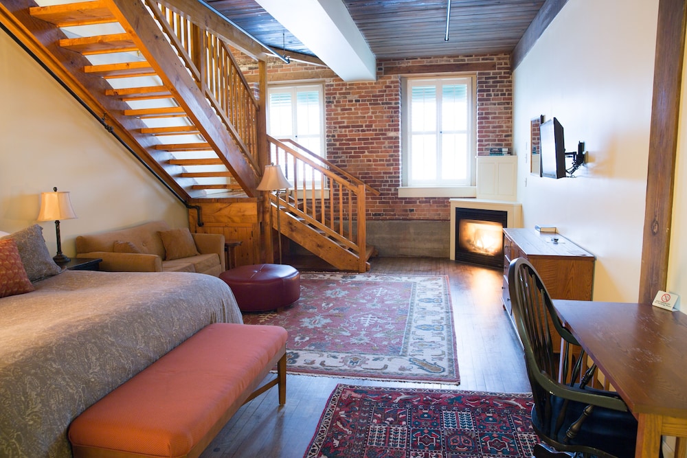 Suite (Two Level, Cascade)