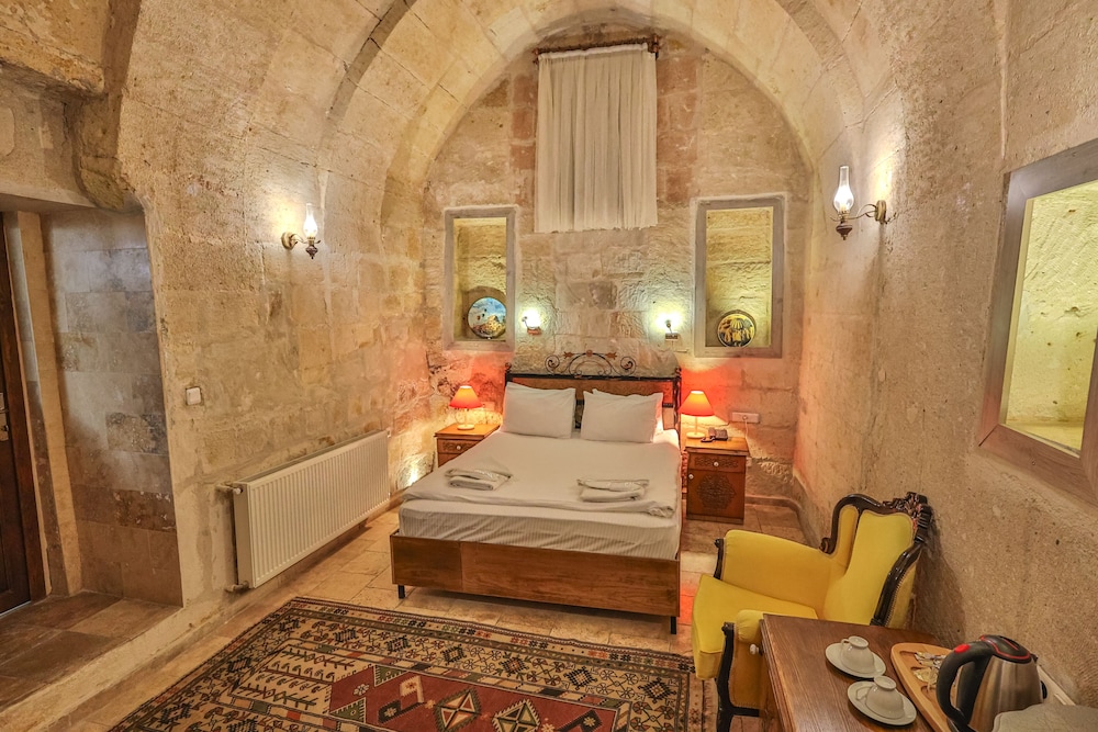Standard Stone Room photo 2