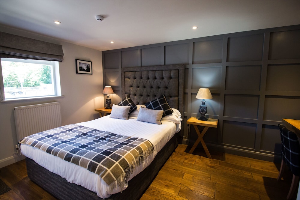 Superior Room, 1 King Bed photo 2