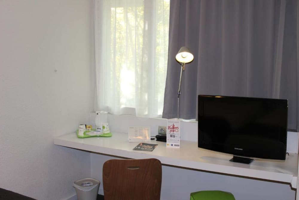 Standard Room, 2 Twin Beds photo 1