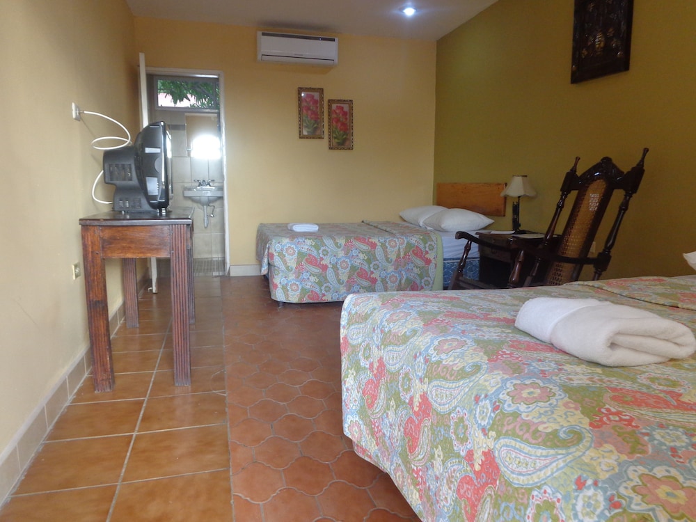 Standard Double Room, 2 Double Beds photo 1