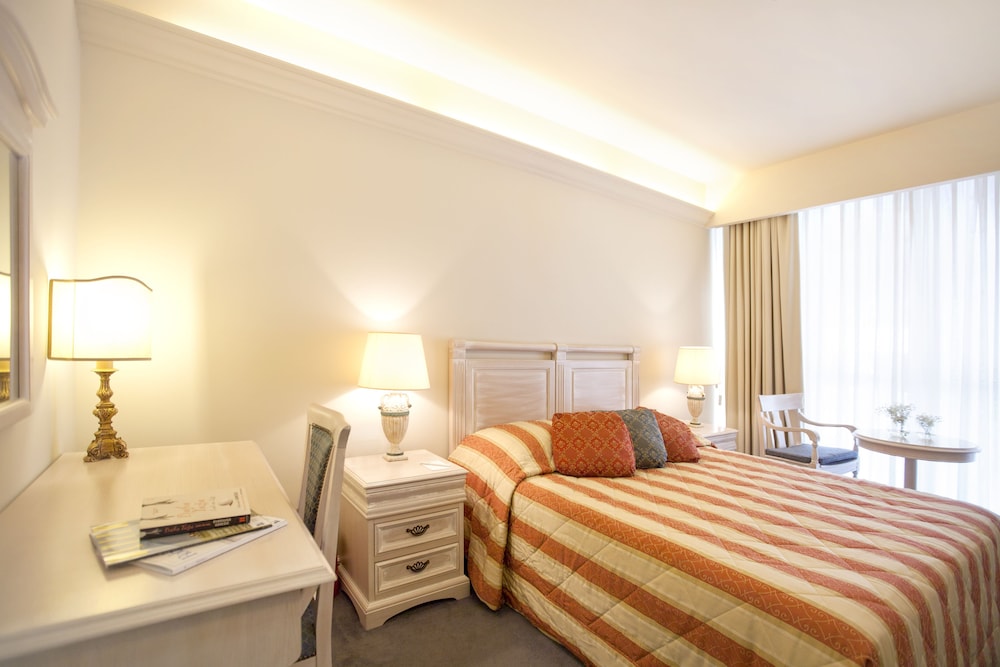 Basic Double Room