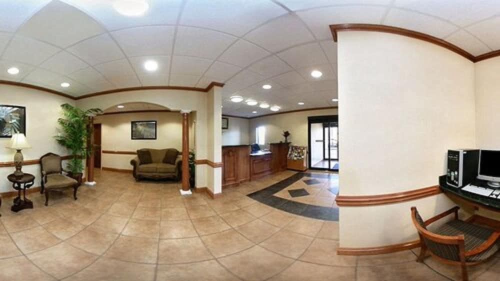 Suite, Multiple Beds, Non Smoking - Photo 4