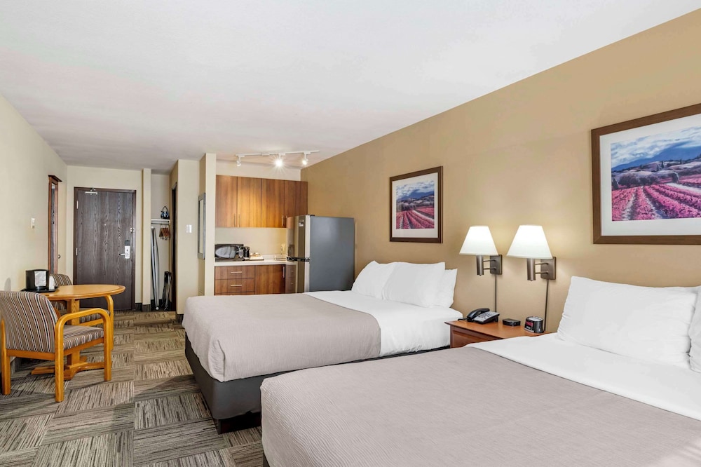 Room, 2 Queen Beds, Non Smoking (Efficiency, Upgrade) - Photo 1